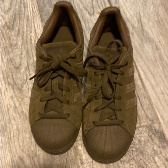 Adidas - Picture 1 of 5